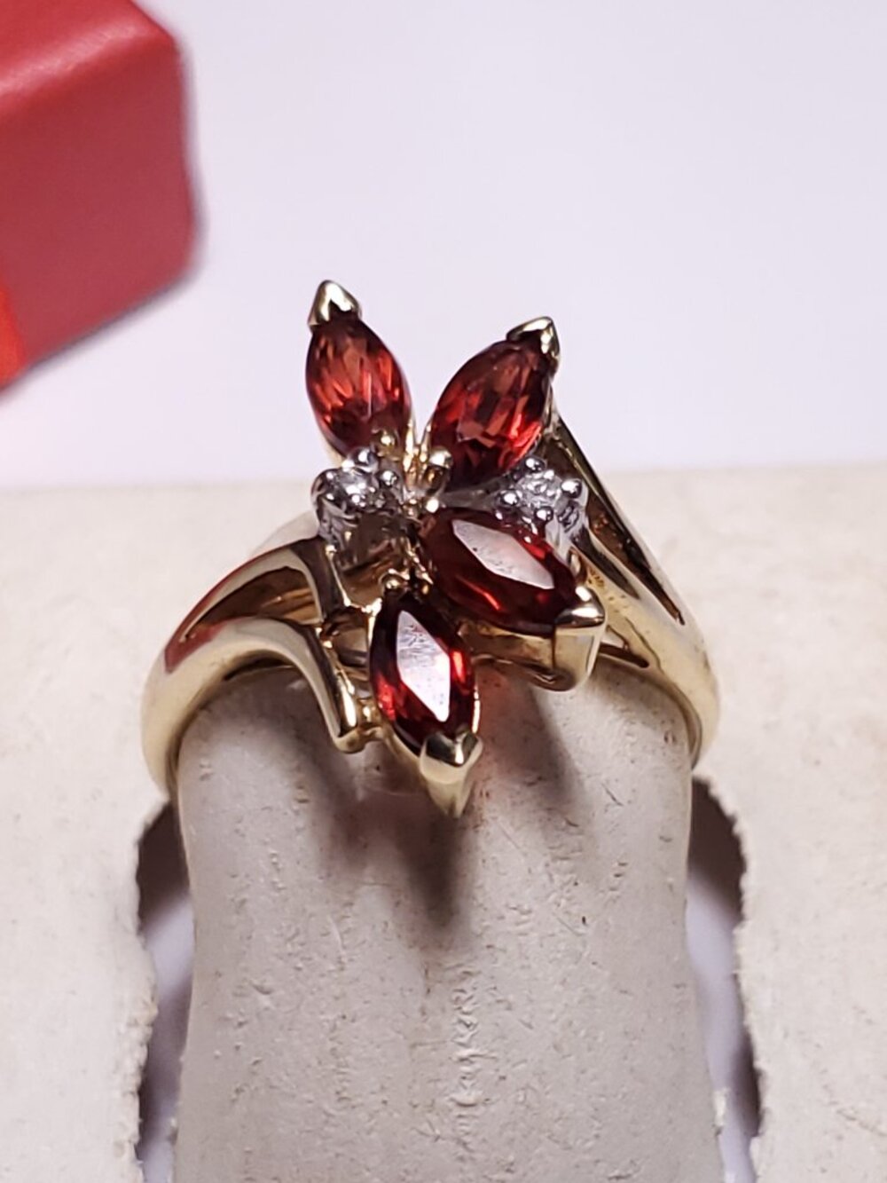 Estate 1.05ctw Natural Marquise Garnet & Rd Diamond 10Kt Y/Gold spray Ring#24216